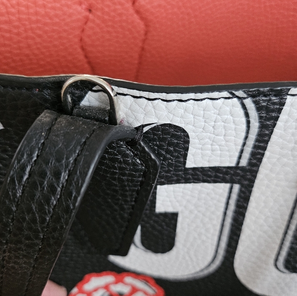 GUESS Black and Coral Tote with large detachable pouch. - Picture 8 of 9